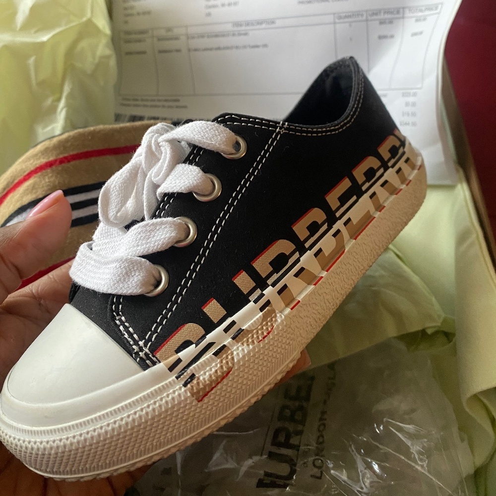Burberry Sneakers for toddler
